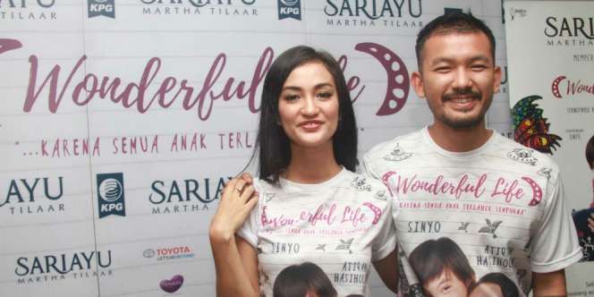 Cara Atiqah-Rio Dewanto Jaga Keharmonisan Keluarga