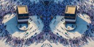 Masya Allah! Foto Kabah Ada di Pusat `Hati`