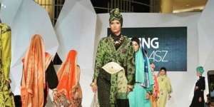 Pesona `Urang Rantau` Itang Yunasz