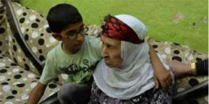 Sosok Nenek Sahi: Umur 130 Tahun, Punya 450 Cucu