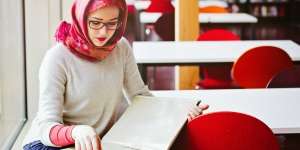 Profesi Tak Terduga Para Hijaber, Bikin Kagum!