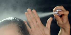 Innalillahi... Suami Berusaha Bakar Istri dengan Hairspray