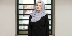 Pecinta Fashion Hitam, Mix Match Spesial Ini Untukmu