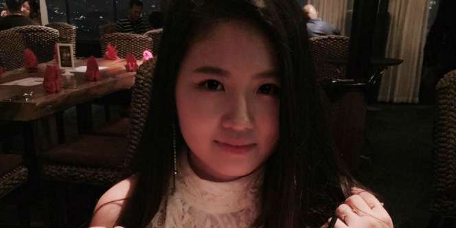 Cewek Ini Teriak Histeris, Lihat Sesuatu di Tumpukan Roti