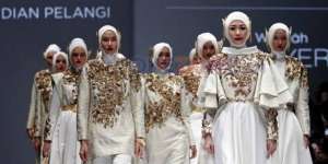 Dream Choice: Ragam Brand yang Keluarkan Tren Kelir 2017