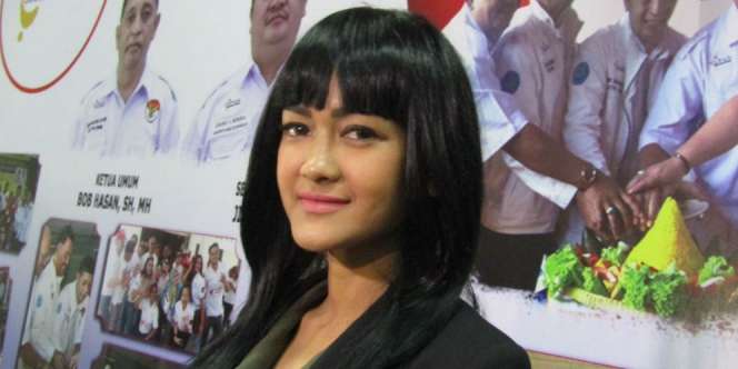 Perbincangan Rahasia Jupe dan Nikita Mirzani