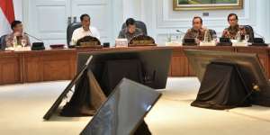 Jokowi Ancam Laporkan 34 Pembangkit Listrik Mangkrak ke KPK