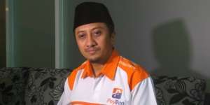 Dukung Aksi 4 November, Ustaz YM Sumbang 10 Truk Air Mineral