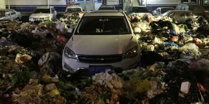 Jangan Parkir Mobil Sembarangan Jika Tak Mau Seperti Ini!