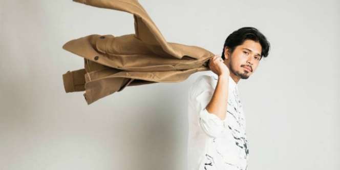 Beredar Foto Mesra Bareng Pria, Ini Jawab Petra Sihombing