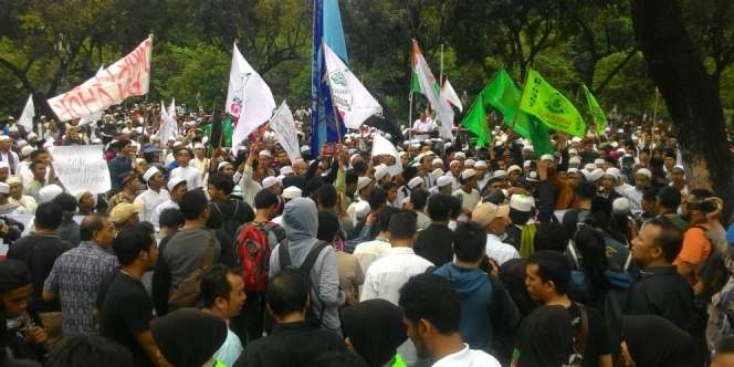 Demo 4 November, Waktu Berhenti KA di Jatinegara Diperpanjang