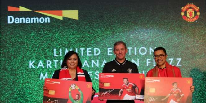 Gandeng Setan Merah, Danamon Buat 5.000 Kartu Prabayar