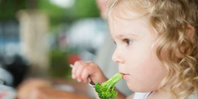 Ajak Anak Diet, Bunda Wajib Perhatian Satu Hal Ini