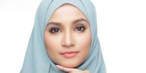 Tips Pakai Lipstik Matte Biar Bibir Tidak Pecah-pecah