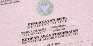Hukum Menjatuhkan Talak Lewat Orang Lain
