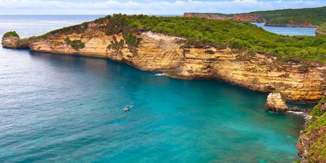 Selain Gili, Lombok Punya Tanjung Ringgit yang Tak Kalah Indah