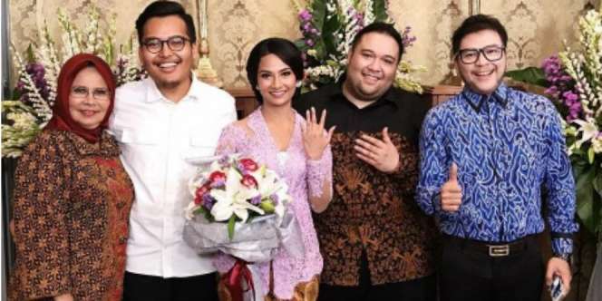 Cucu Soekarno Resmi Melamar Vanessa Angel 