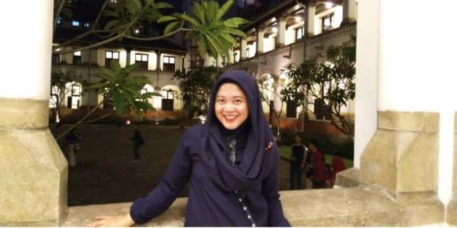 Lisna Dwi: Sensasi Lawang Sewu di Malam Hari