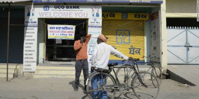 Dua Pecahan Rupee Ditarik dari Peredaran, Rakyat India Panik