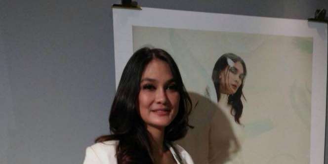 Wow! Hobi Mahal Luna Maya