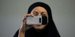 Yuk, Bijak Gunakan Smartphone di Samping Anak