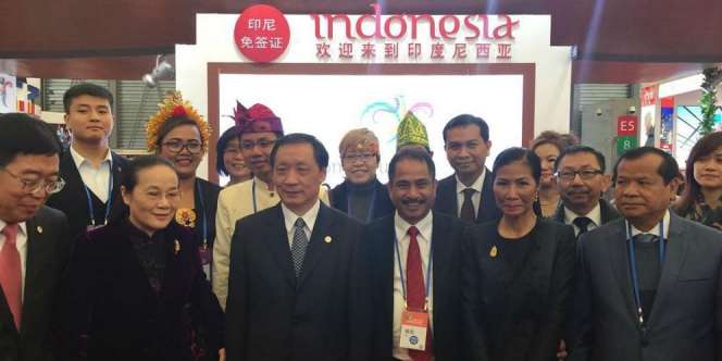 Kemenpar RI Raih Penghargaan China Travel Award 2016