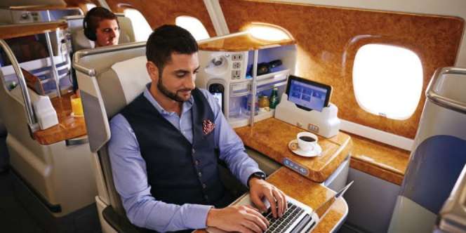 Nikmati 5 Layanan Keren Ini Saat Terbang dengan Emirates A380