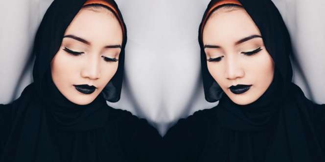 Bash Harry: Tips Pakai Lipstik Warna Gelap, Berani Coba?