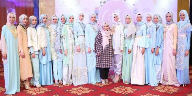 Anniesa Hasibuan Hadirkan Busana Siap Pakai untuk Hijaber