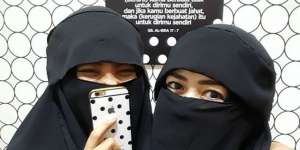Pesan Menyentuh Indradari Mantapkan Hijrah Istri Kiwil