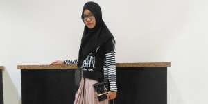 #HOTD: 'Unique Chic' Gaya Tri Widiawati