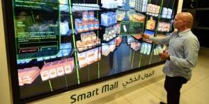 `Warung Pintar` Pertama di Dunia, Cukup Sentuh Layar