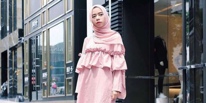 Ragam Pilihan Tunik untuk Hangout