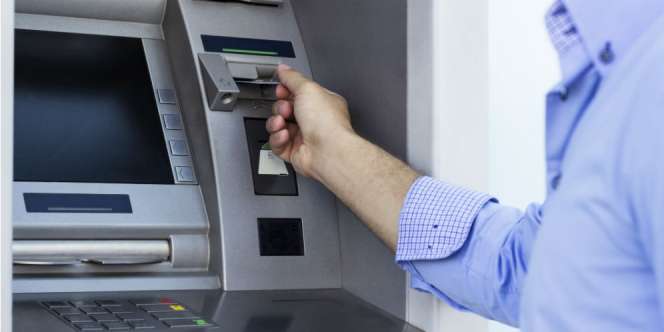 Unik, Orang Bisa Tarik Tunai Beras di ATM Ini
