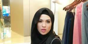 Jatuh Bangun Delia Septianti Bisnis Fashion Hijab
