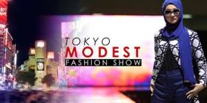 Perdana, Busana Hijab Melantai di Fashion Show Jepang