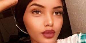 Kontestan Ratu Kecantikan Amerika Pakai Hijab
