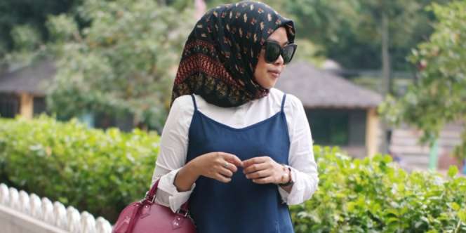 Shea Rasol: Tema Busana 90-an Kembali Tenar