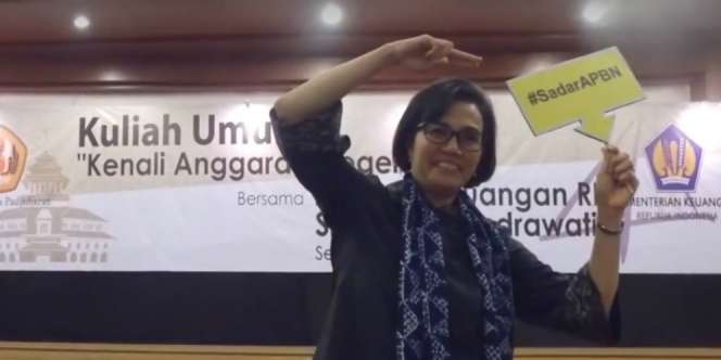 Gaya Mannequin Challenge Sang Menkeu Sri Mulyani