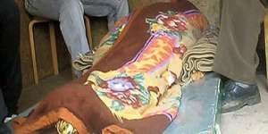 Si Wanita Meninggal Saat Terbangun di Pemakamannya Sendiri