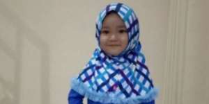 Pakai Hijab, Anak Ayu Ting Ting Bikin Gemas