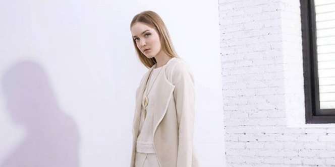 Tampil Cantik di Akhir Tahun dengan Kontemporer Style