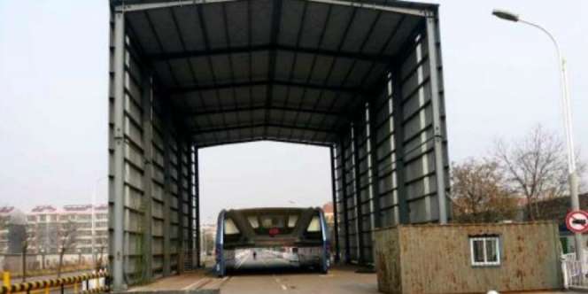Nasib Tragis Proyek `Bus Ngangkang`