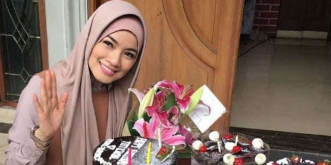 Ultah, Titi Kamal Didoakan Berhijab