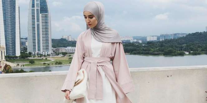 Imane: Paduan Hijab dan Kimono ala Imane Arsy