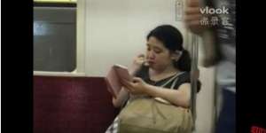 Kebiasaan Mengupil Wanita yang Bikin `Ilfil`