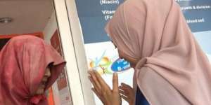 Ingin Bantu Nenek Lusuh, Tak Disangka, Ternyata...