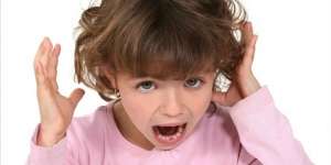 Kurangi Kebiasaan Berteriak Si Kecil dengan Cara Ini