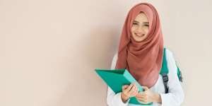 Aih, Ini Lho Rahasia yang Bikin Wajah Hijabers Cerah Berkilau