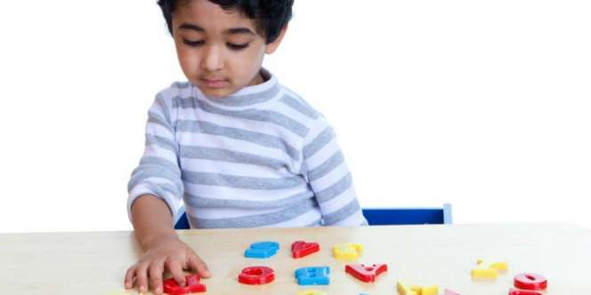 Tak Perlu Selalu Ditemani, Biarkan Si Kecil Main Sendiri